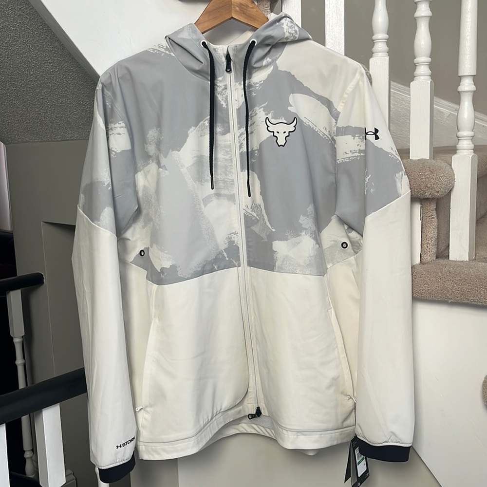 UA MEN'S PROJECT ROCK LEGACY WINDBREAKER DWAYNE "ROCK" JOHNSON. BN with tags